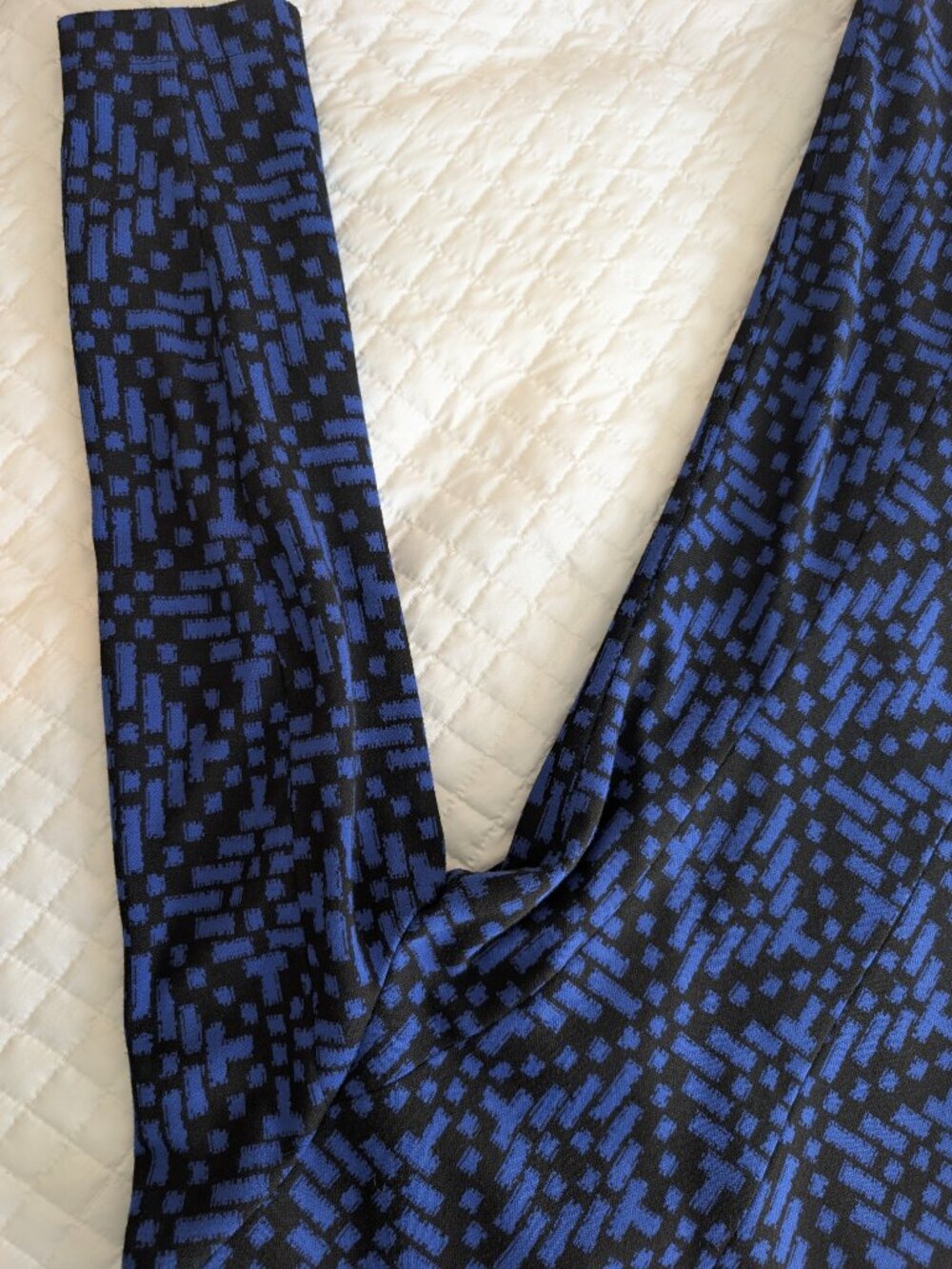 SÃO PAULO 2-Pc Knit Jacket & Matching Silk Scarf Set - 36 - Picture 7 of 13